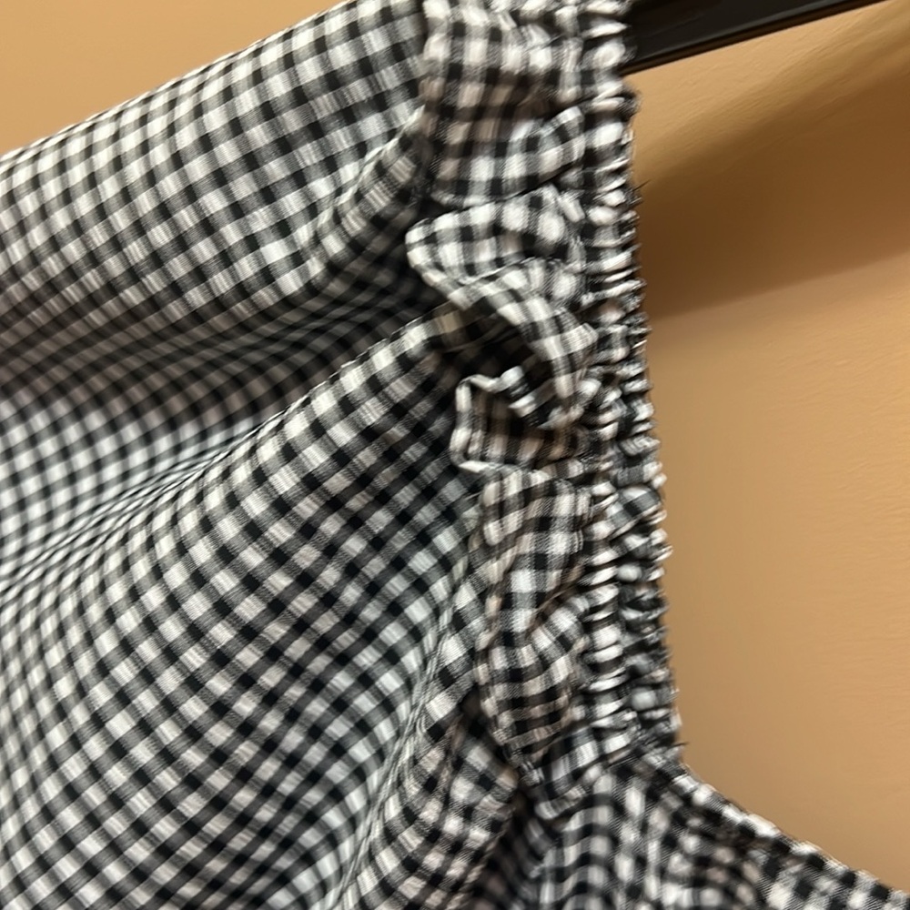 Dress - Picture 2 of 6